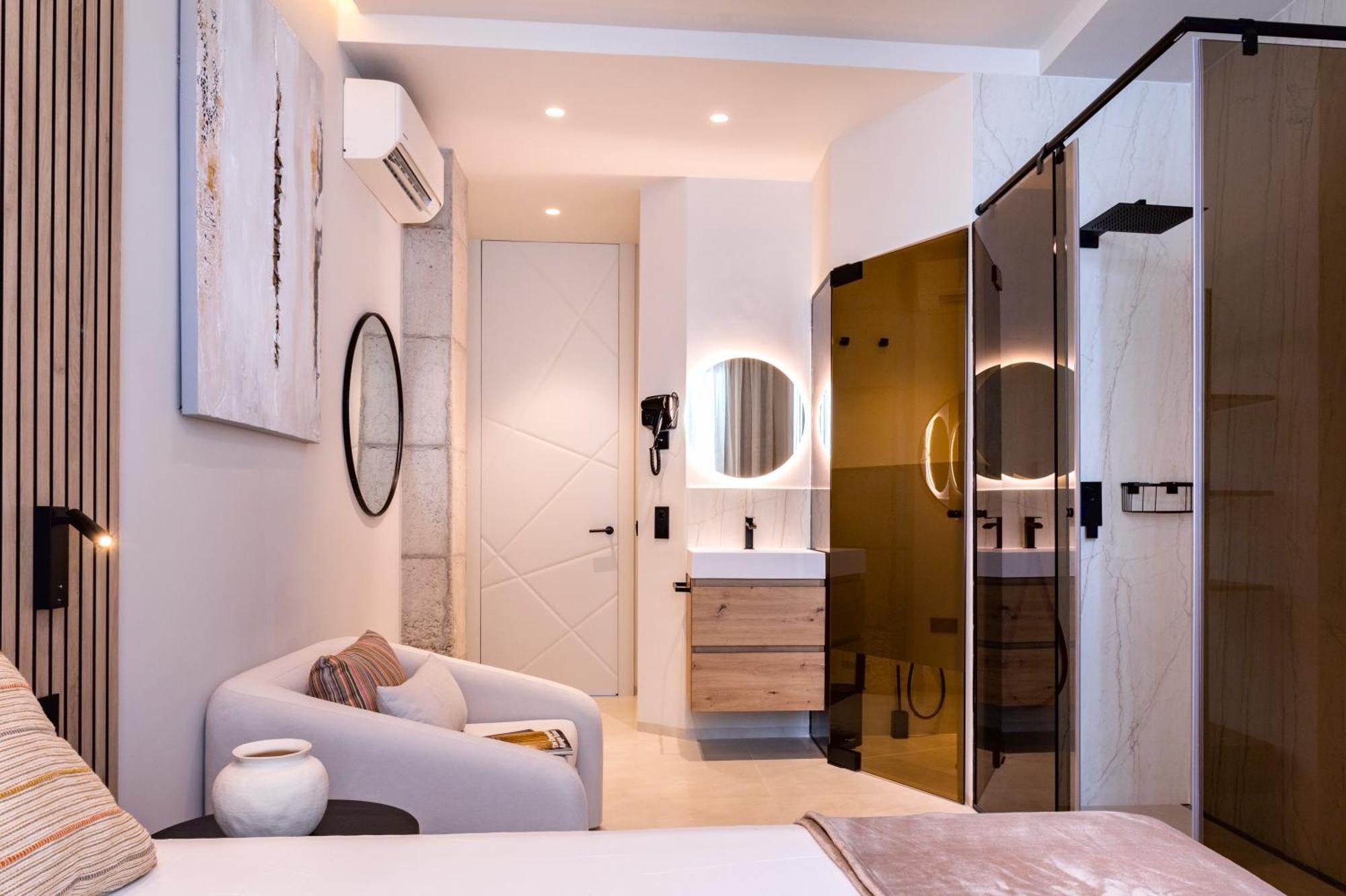 Magnificent Renovated 2Bd 2Bth Duplex With Backyard - City Centre Malaga Exterior photo